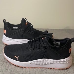 Puma Running Shoes Women’s Size 5.5 Black/White/Pink.